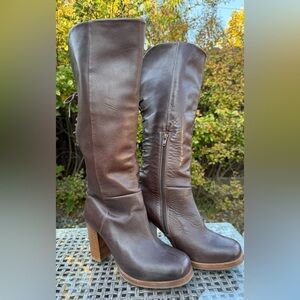 Anthropologie Cubanas brown back lace up boots. New without tags size 40 euro,